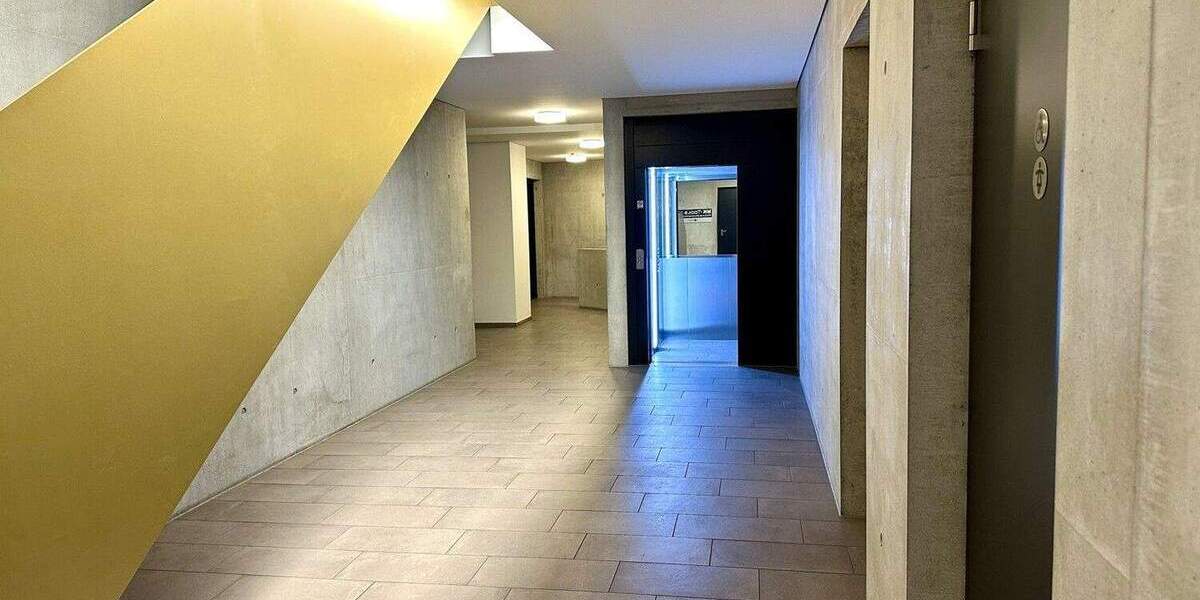 Etagenwohnung Illertissen - 3 Zimmer, 108 m&sup2;, 1.350&euro; | Angebot:25167027