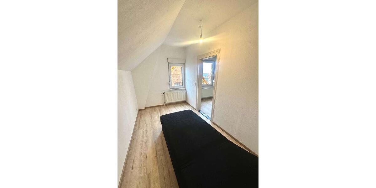 Dachgeschoßwohnung Thale - 2.5 Zimmer, 43 m&sup2;, 366&euro; | Angebot:26132345