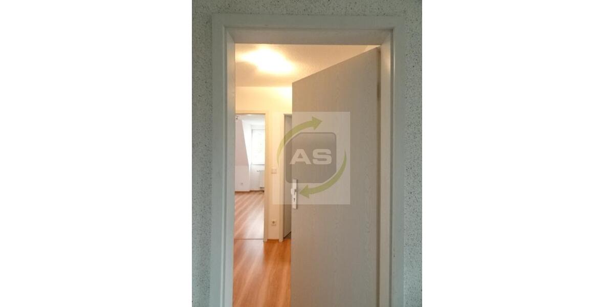 Dachgeschoßwohnung Zwickau Zwickau-West - 2 Zimmer, 49 m&sup2;, 330&euro; | Angebot:26440937