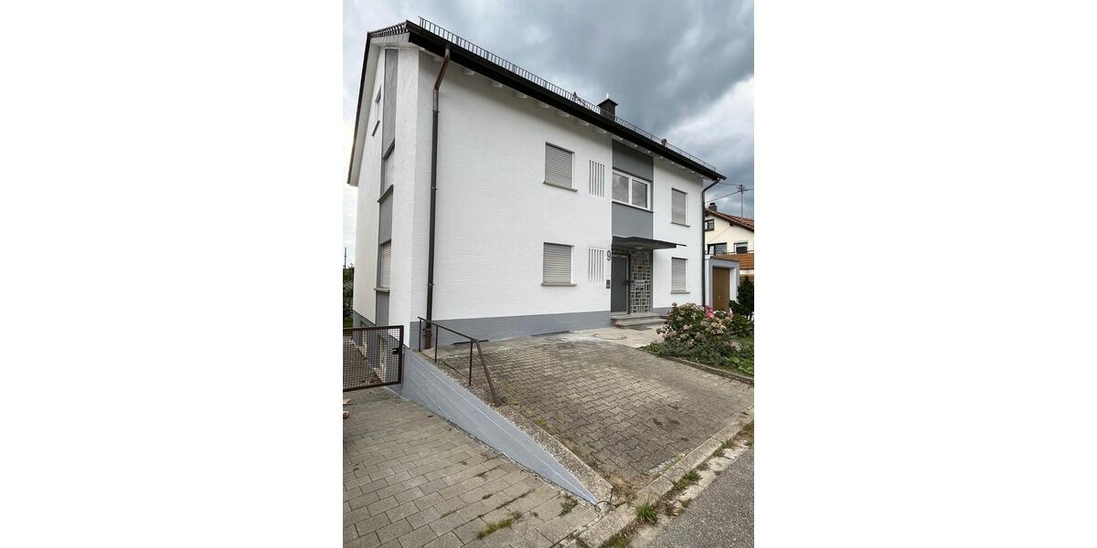 Etagenwohnung Baltmannsweiler - 4 Zimmer, 87 m&sup2;, 1.200&euro; | Angebot:25025852