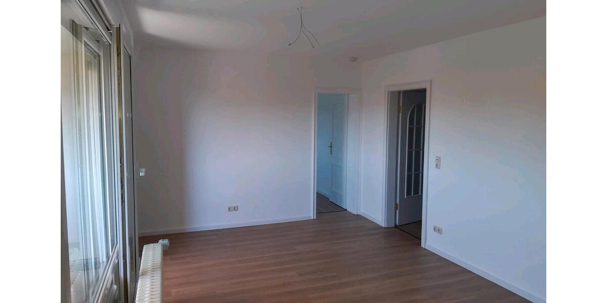 Dachgeschoßwohnung Strehla - 3 Zimmer, 73 m&sup2;, 445&euro; | Angebot:26261374