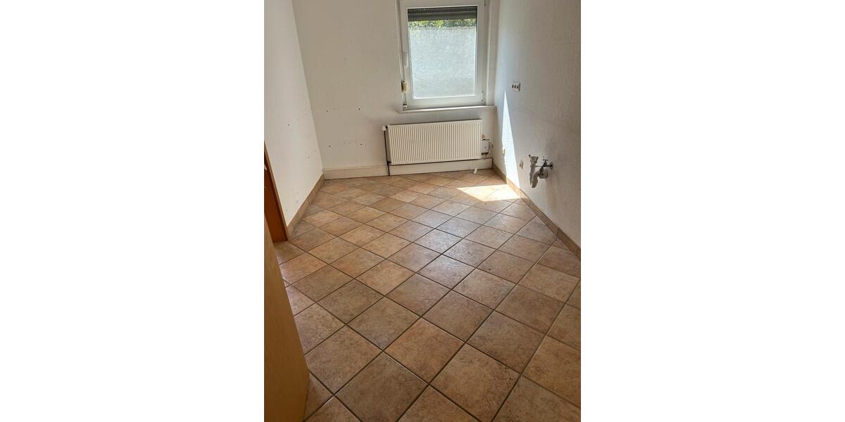 Etagenwohnung Hodenhagen - 8 Zimmer, 136 m&sup2;, 1.400&euro; | Angebot:26550604