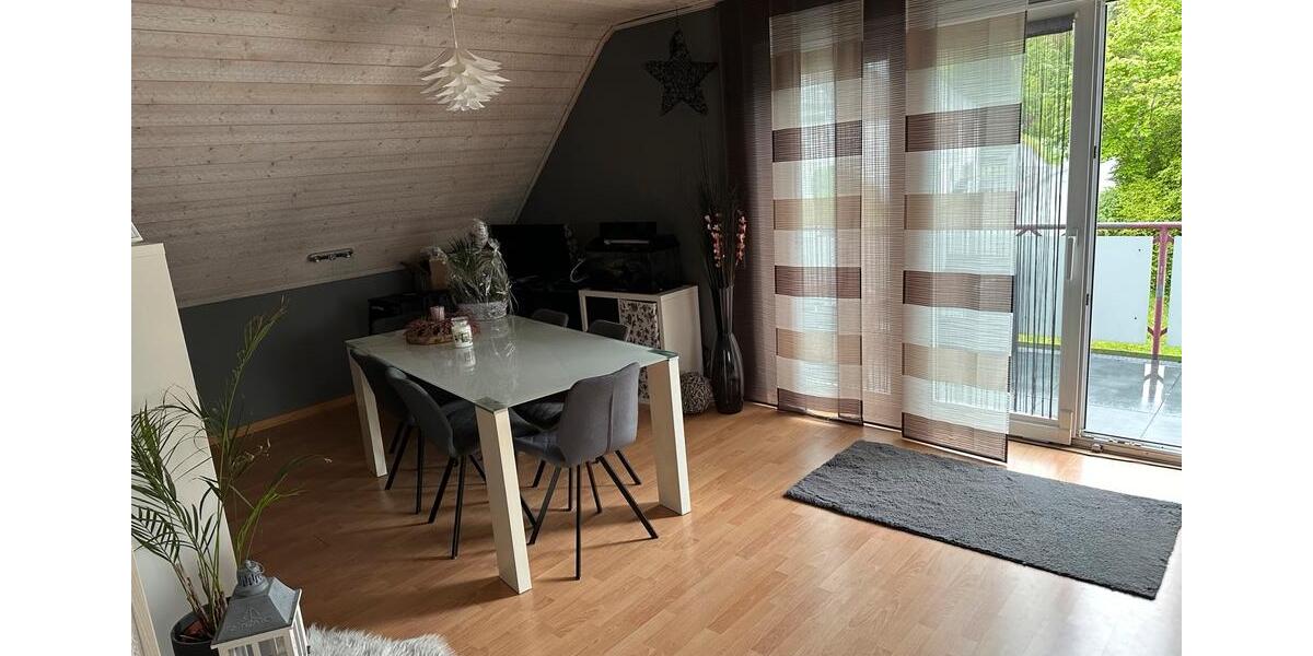 Dachgeschoßwohnung Gerolstein - 3 Zimmer, 85 m&sup2;, 1.100&euro; | Angebot:26683124