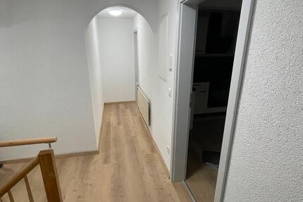 Wohnung Weinstadt - 4 Zimmer, 80 m&sup2;, 1.450&euro; | Angebot:25267174