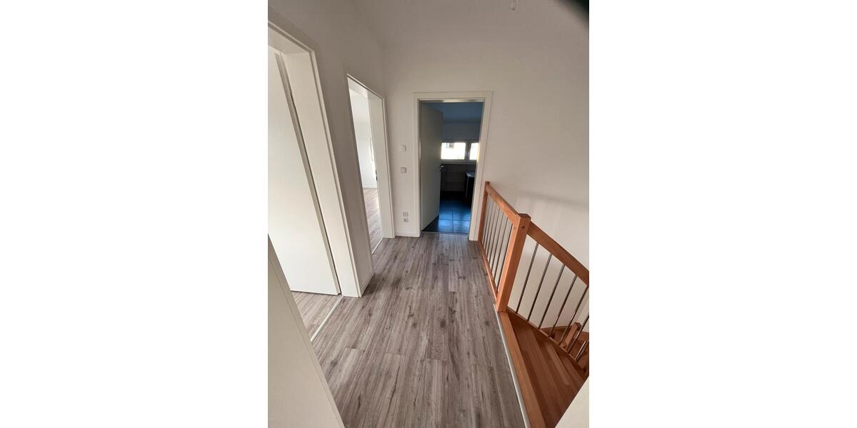 Doppelhaushälfte Hunderdorf - 4 Zimmer, 115 m&sup2;, 1.180&euro; | Angebot:25761063