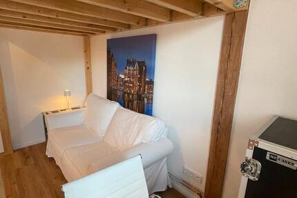 Wohnen auf Zeit: möbiliertes Mini-Loft-Appartment in Wedel 1 zimmer