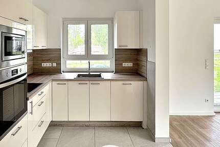 Haus Zossen - 5 Zimmer, 123 m&sup2;, 1.835&euro; | Angebot:26555177