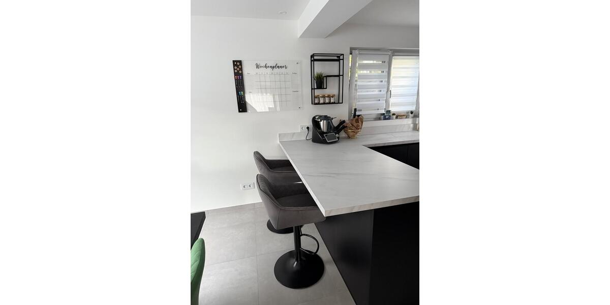 Etagenwohnung Gleichen - 3 Zimmer, 95 m&sup2;, 1.000&euro; | Angebot:25838618