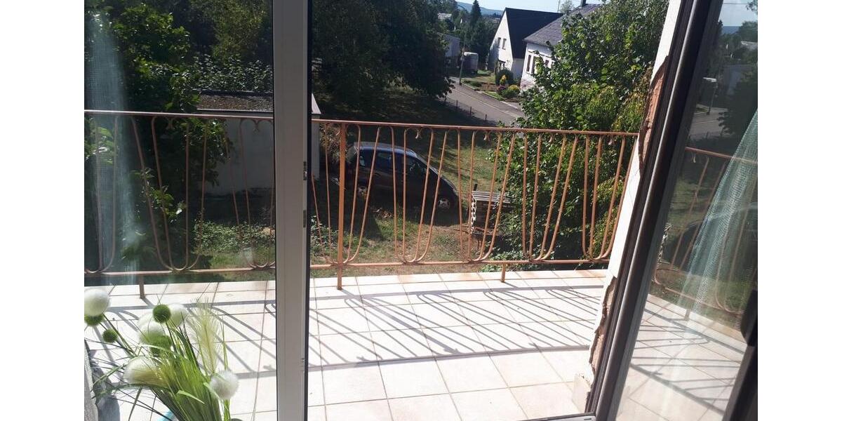 Dachgeschoßwohnung Schmelz - 4 Zimmer, 86 m&sup2;, 1.000&euro; | Angebot:25986605