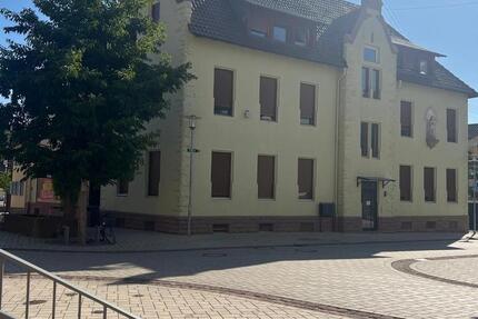 Wohnung Lahr (Schwarzwald) - 2 Zimmer, 5 m&sup2;, 900&euro; | Angebot:26408580