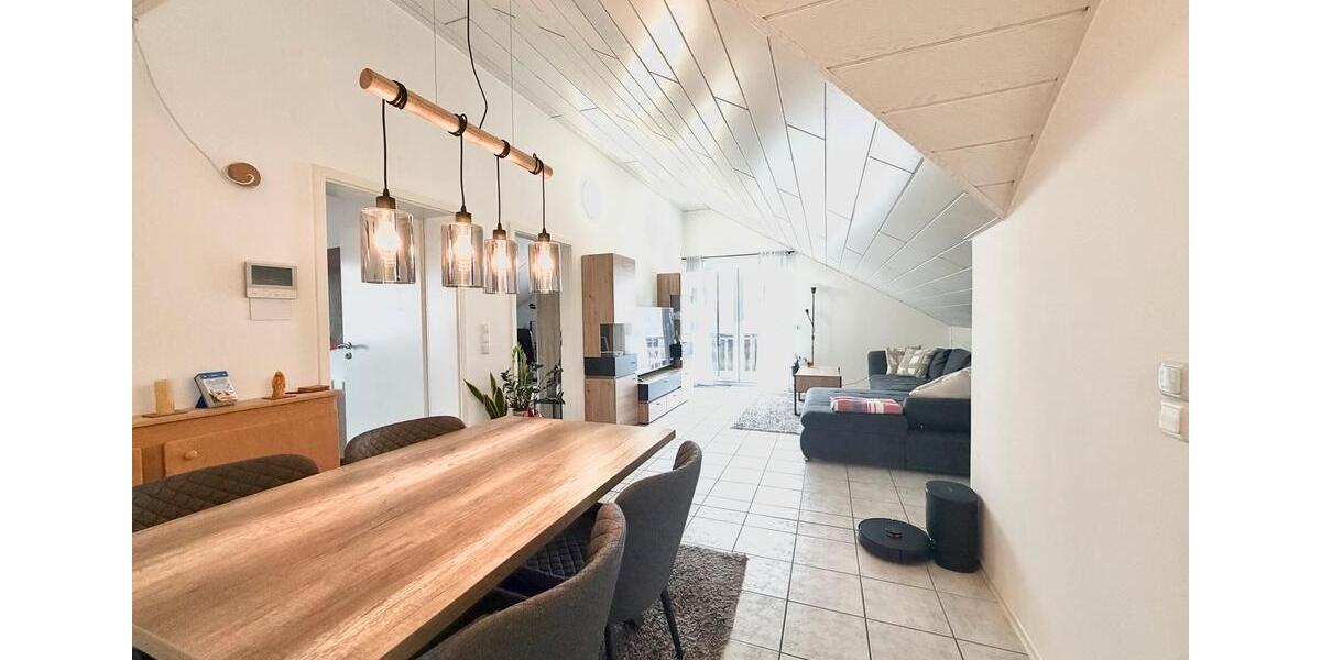 Dachgeschoßwohnung Bad Friedrichshall - 3 Zimmer, 78 m&sup2;, 1.100&euro; | Angebot:24963495