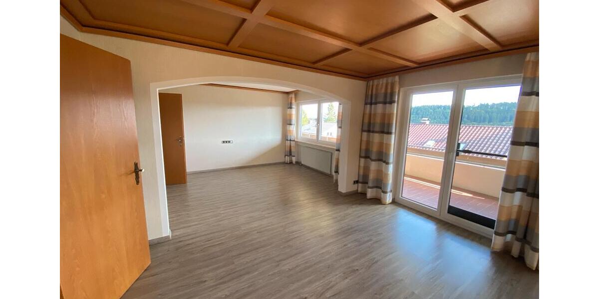 Erdgeschoßwohnung Glatten - 3 Zimmer, 109 m&sup2;, 900&euro; | Angebot:25335171