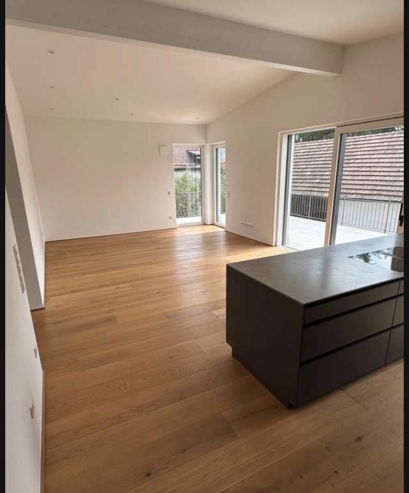 Moderne 3-Zimmer Wohnung im Zentrum von Tutzing zimmer