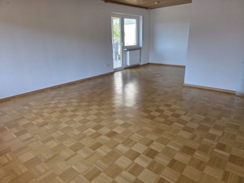 Schicke 4-Zimmer-Wohnung mit Balkon, Terrasse und Garten in 97616 Bad NeustadtSaale, Stadtteil Herschfeld (ID 1452) - Erdgeschoßwohnung Bad Neustadt Bad Neustadt | Angebot:26694423