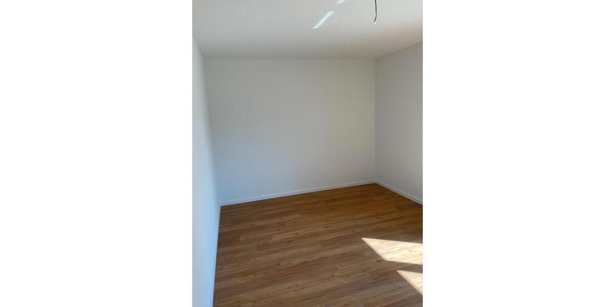 Etagenwohnung Freiburg im Breisgau Betzenhausen - 2 Zimmer, 68 m&sup2;, 600&euro; | Angebot:26364908