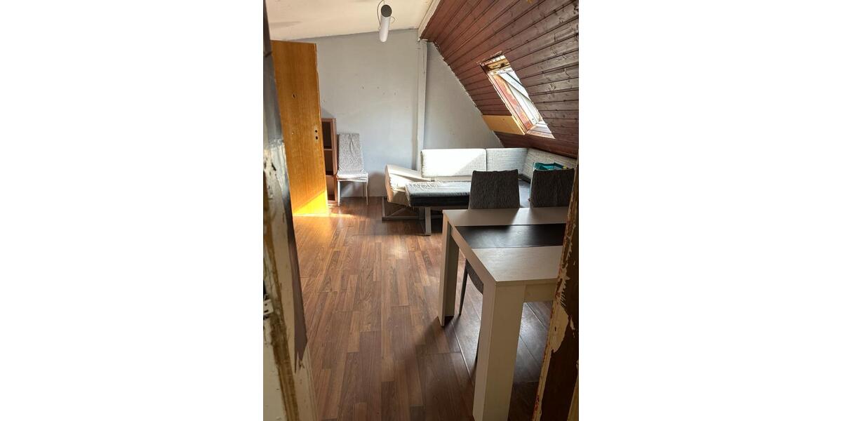 Dachgeschoßwohnung Boppard - 1 Zimmer, 25 m&sup2;, 300&euro; | Angebot:25883282