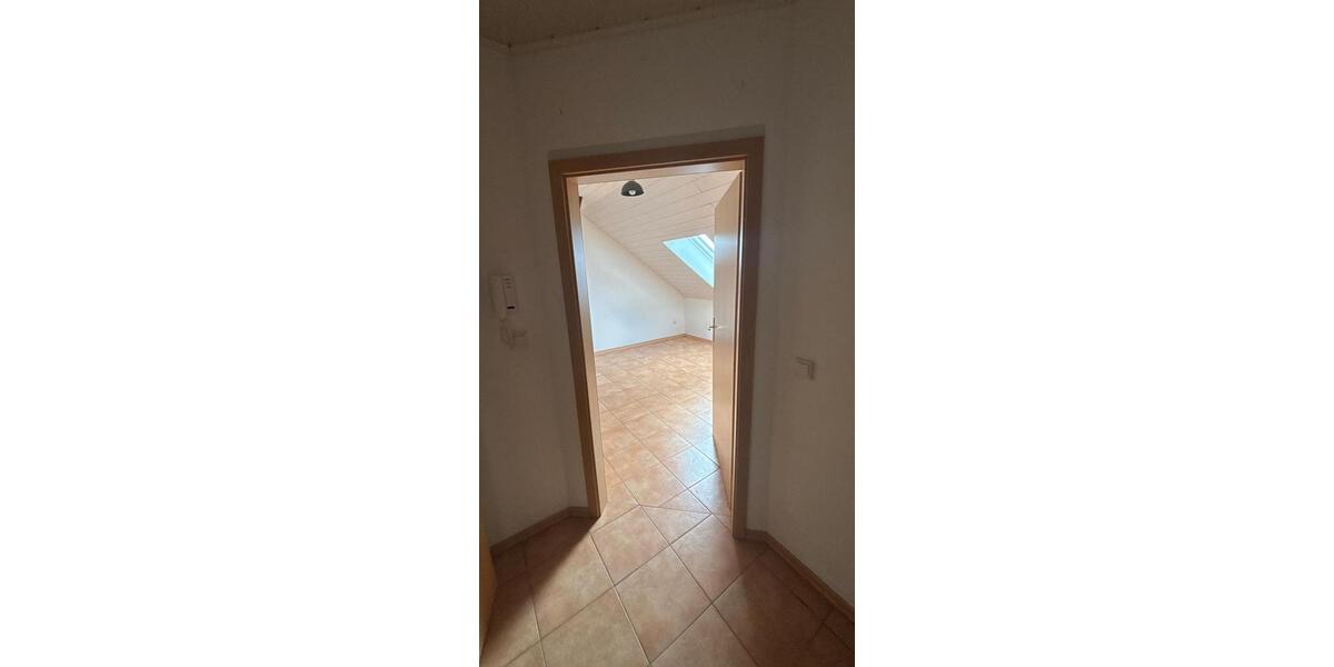 Dachgeschoßwohnung Salzwedel - 2 Zimmer, 34 m&sup2;, 289&euro; | Angebot:25483401