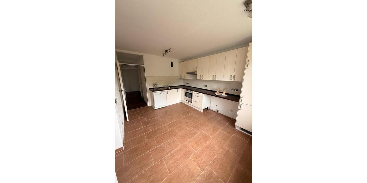 Etagenwohnung Bad Driburg - 3 Zimmer, 81 m&sup2;, 720&euro; | Angebot:26656129