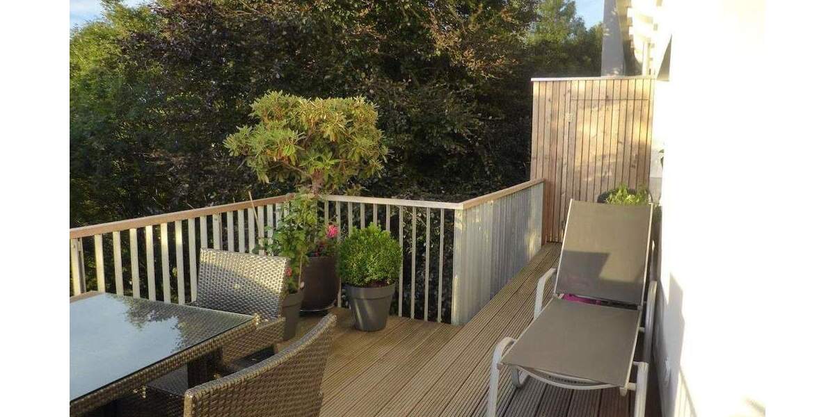 Etagenwohnung Siegen - 4 Zimmer, 154 m&sup2;, 1.960&euro; | Angebot:25052892