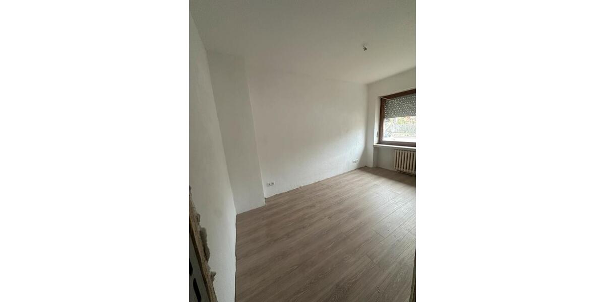 Erdgeschoßwohnung Sulzfeld - 3 Zimmer, 85 m&sup2;, 800&euro; | Angebot:26125909