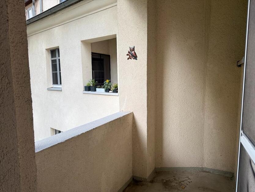 Großzügige 4-Zim-Wohnung in beste Lage. Best für WG oder Familien