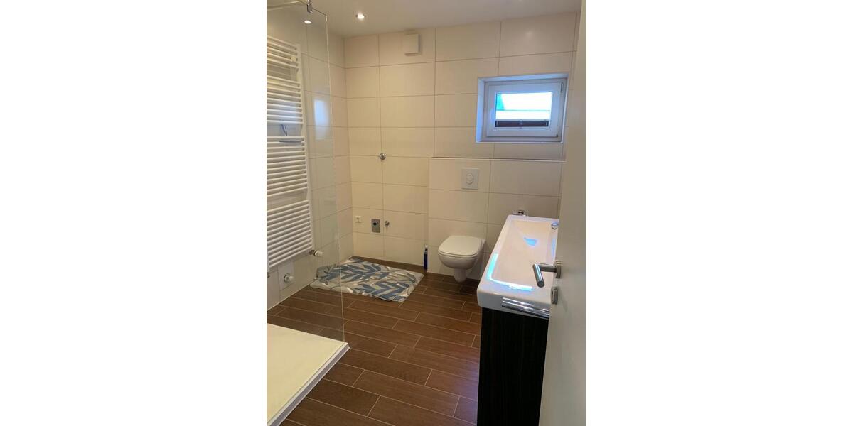 Wohnen auf Zeit Lingen (Ems) Damaschke - 5 Zimmer, 160 m&sup2;, 380&euro; | Angebot:16828875