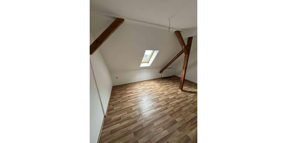 Dachgeschoßwohnung Plauen Altstadt - 1.5 Zimmer, 41 m&sup2;, 208&euro; | Angebot:26422132