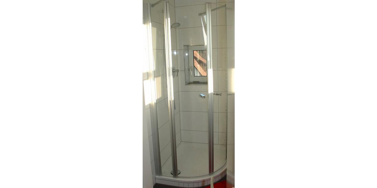 Dachgeschoßwohnung Ahorn - 1 Zimmer, 35 m&sup2;, 500&euro; | Angebot:26086481