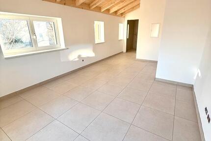 Wohnung Wassertrüdingen - 3 Zimmer, 36 m&sup2;, 389&euro; | Angebot:25609662