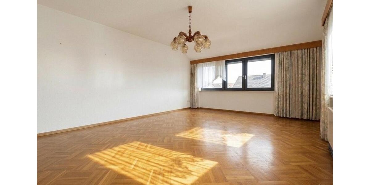 Etagenwohnung Völklingen - 3 Zimmer, 84 m&sup2;, 675&euro; | Angebot:26545557