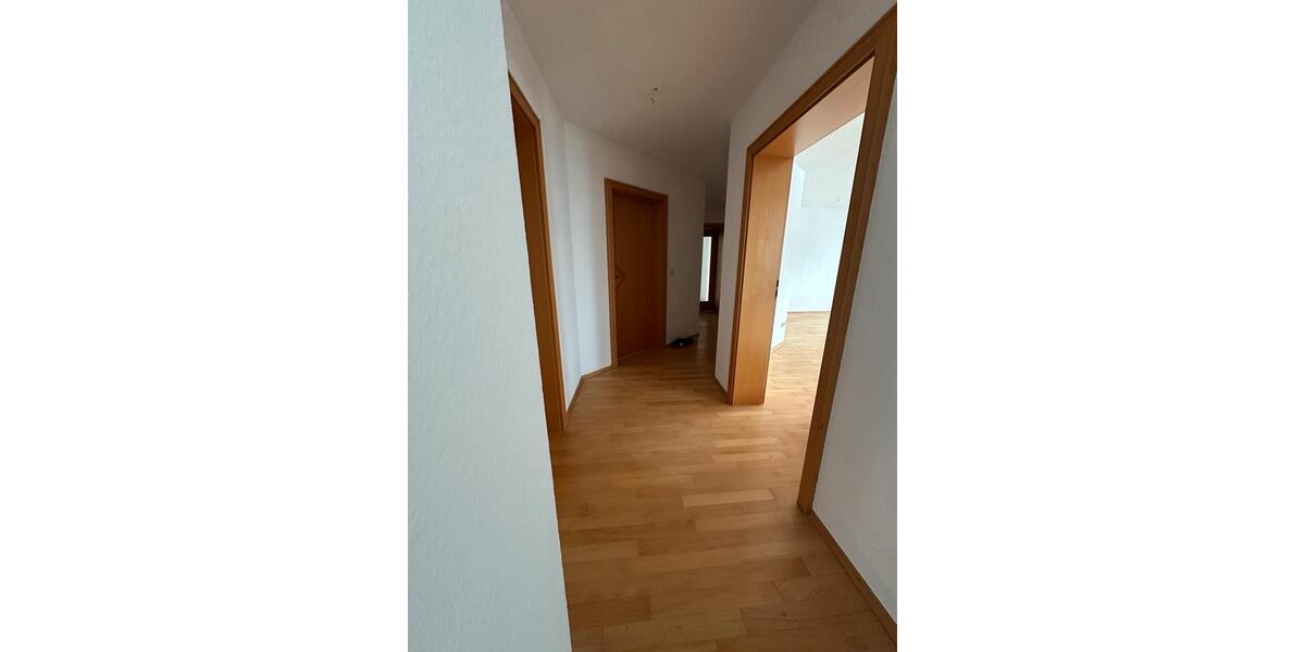 Etagenwohnung Kassel Philippinenhof-Warteberg - 6 Zimmer, 130 m&sup2;, 1.000&euro; | Angebot:25283268
