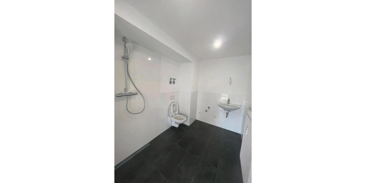 Etagenwohnung Zweibrücken - 2 Zimmer, 77 m&sup2;, 590&euro; | Angebot:24492837