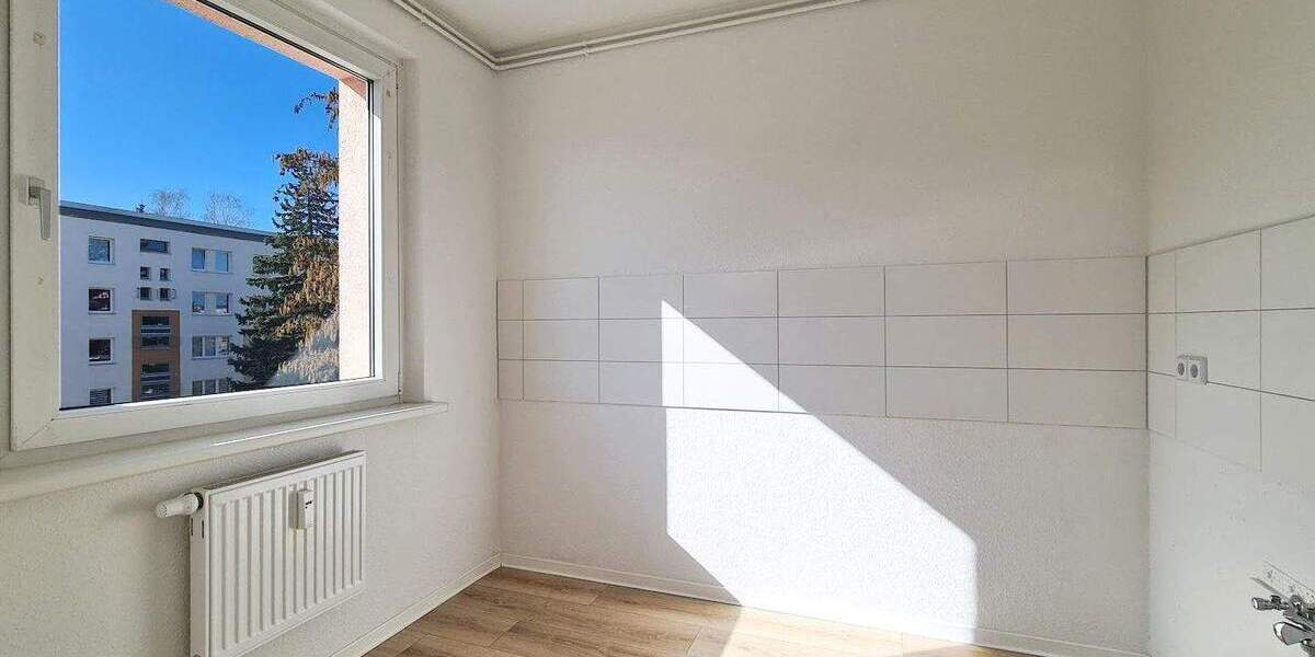 Etagenwohnung Freiberg Freiberg West - 4 Zimmer, 80 m&sup2;, 439&euro; | Angebot:25998126