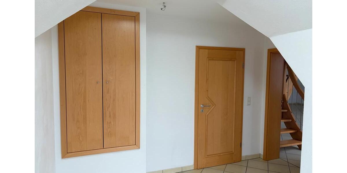 Dachgeschoßwohnung Lichtenau - 4 Zimmer, 86 m&sup2;, 730&euro; | Angebot:25302836