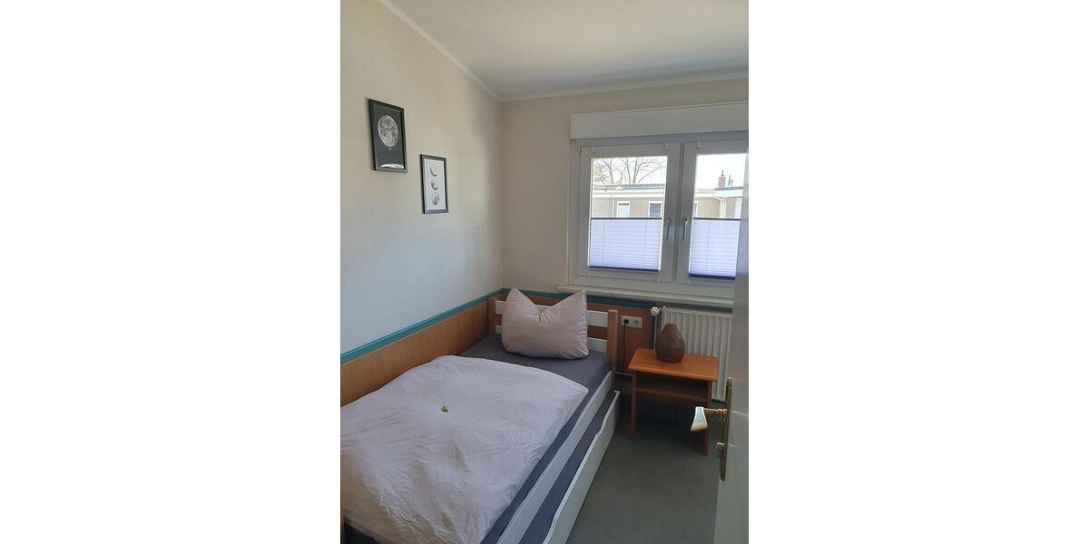 Wohnen auf Zeit Schwerin Friedrichsthal - 4 Zimmer, 85 m&sup2;, 30&euro; | Angebot:14034713