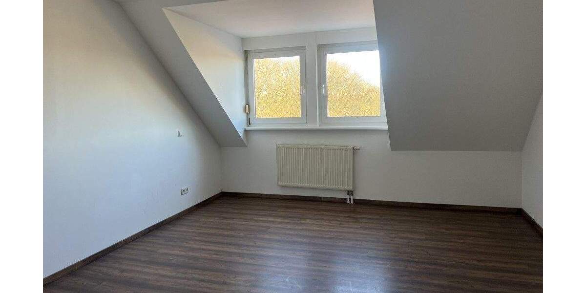 Etagenwohnung Senftenberg - 3 Zimmer, 87 m&sup2;, 568&euro; | Angebot:25781174