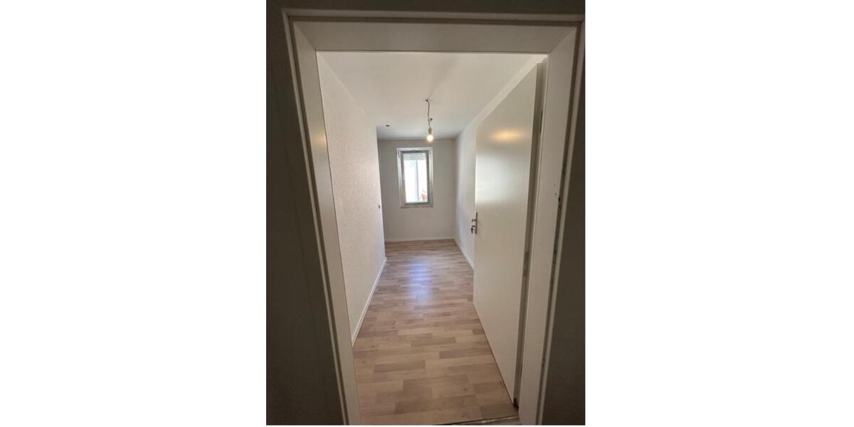 Dachgeschoßwohnung Tiefenbronn - 1.5 Zimmer, 65 m&sup2;, 650&euro; | Angebot:26646737