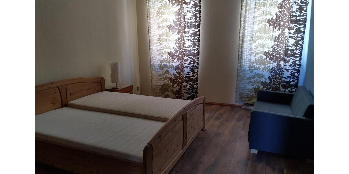 Etagenwohnung Würzburg Sanderau - 5 Zimmer, 134 m&sup2;, 480&euro; | Angebot:25749853