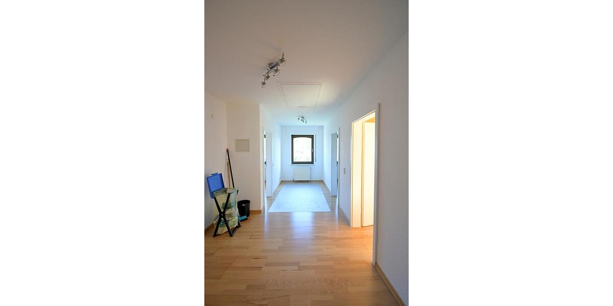 Dachgeschoßwohnung Wiefelstede - 4 Zimmer, 109 m&sup2;, 850&euro; | Angebot:26531315