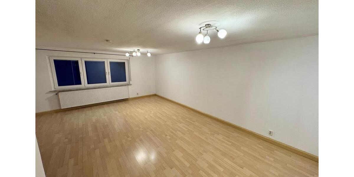 Etagenwohnung Coburg - 5 Zimmer, 115 m&sup2;, 800&euro; | Angebot:24398157