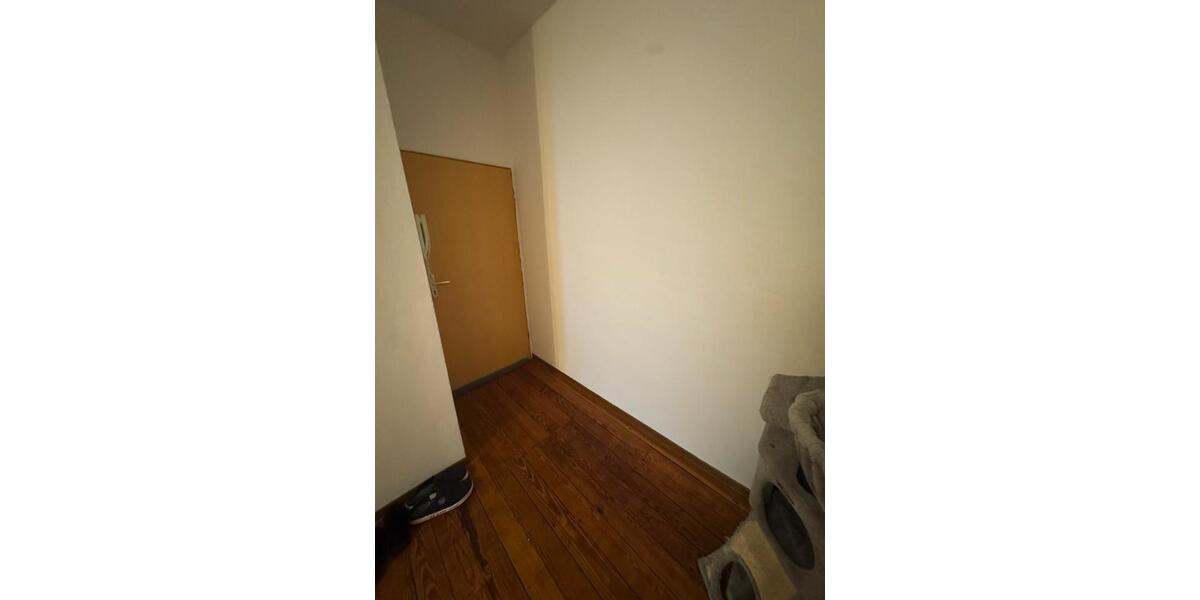 Etagenwohnung Gries - 3 Zimmer, 80 m&sup2;, 600&euro; | Angebot:25137372