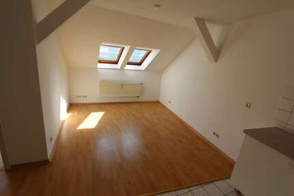 Wohnung Zwickau Schedewitz - 2 Zimmer, 37 m&sup2;, 225&euro; | Angebot:27040614