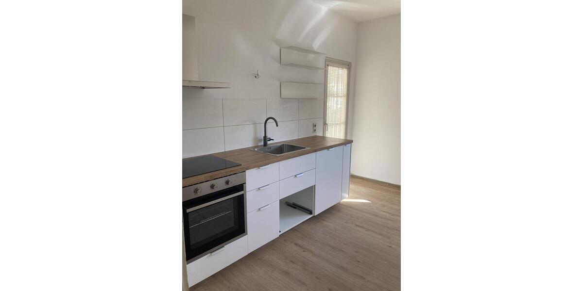 Wohnen auf Zeit Offenburg - 1 Zimmer, 84 m&sup2;, 1.200&euro; | Angebot:24865082