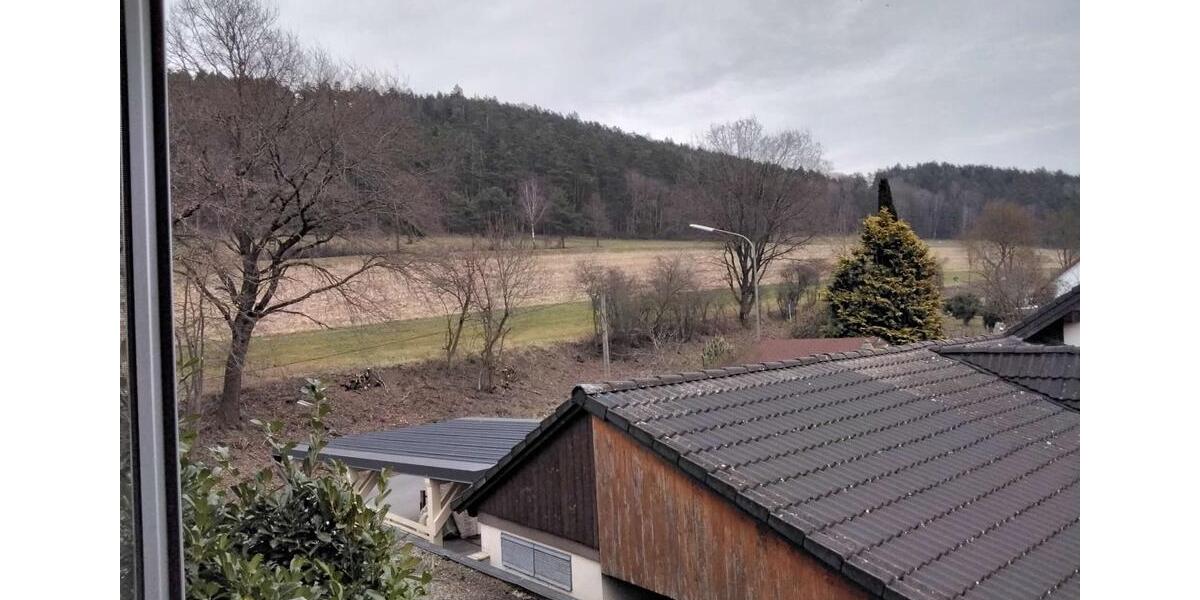 Etagenwohnung Bindlach - 2.5 Zimmer, 65 m&sup2;, 750&euro; | Angebot:25922022