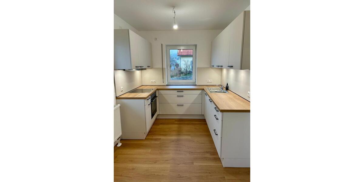 DRILLINGSFELD, Schöne Erdgeschosswohnung in Zweifamilienhaus 3 zimmer