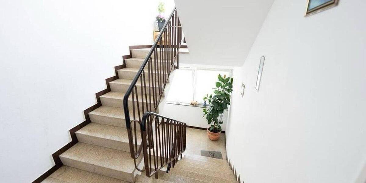 Etagenwohnung Eisenberg - 3 Zimmer, 73 m&sup2;, 700&euro; | Angebot:26015821