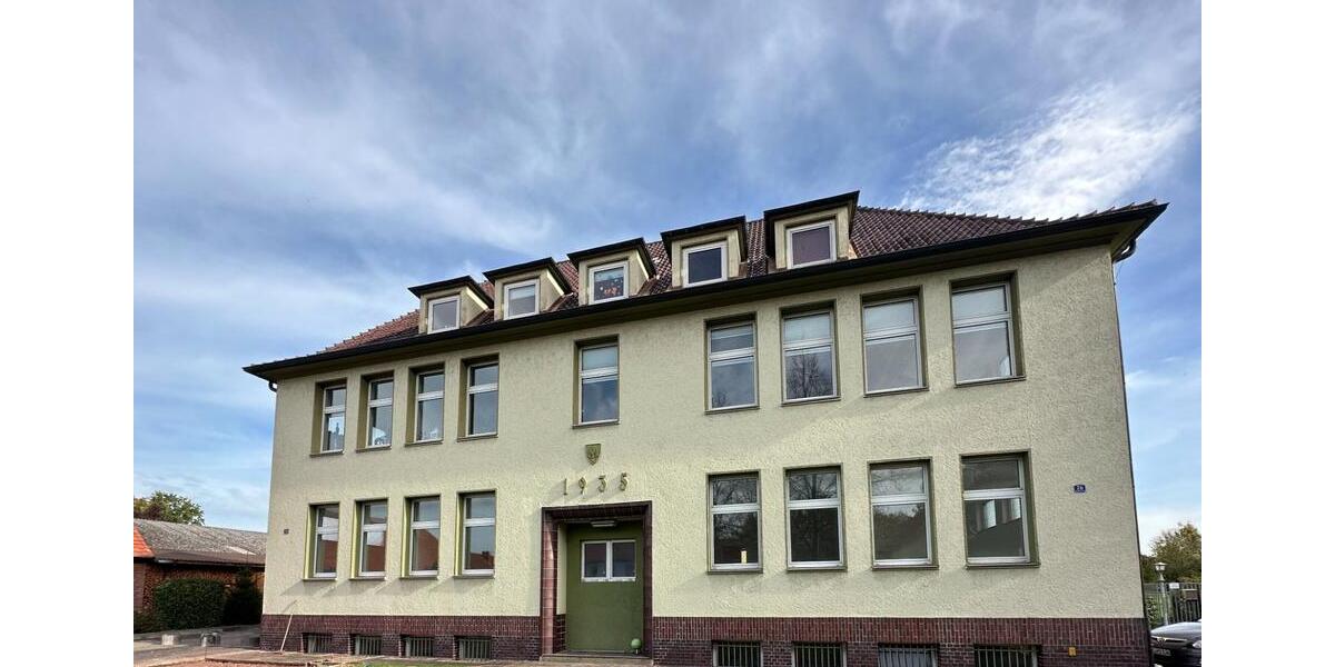 Dachgeschoßwohnung Hille - 6 Zimmer, 155 m&sup2;, 1.100&euro; | Angebot:24787035
