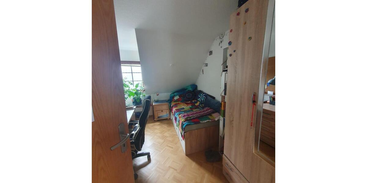 Wohnen auf Zeit Idstein - 10 Zimmer, 137 m&sup2;, 360&euro; | Angebot:26268403
