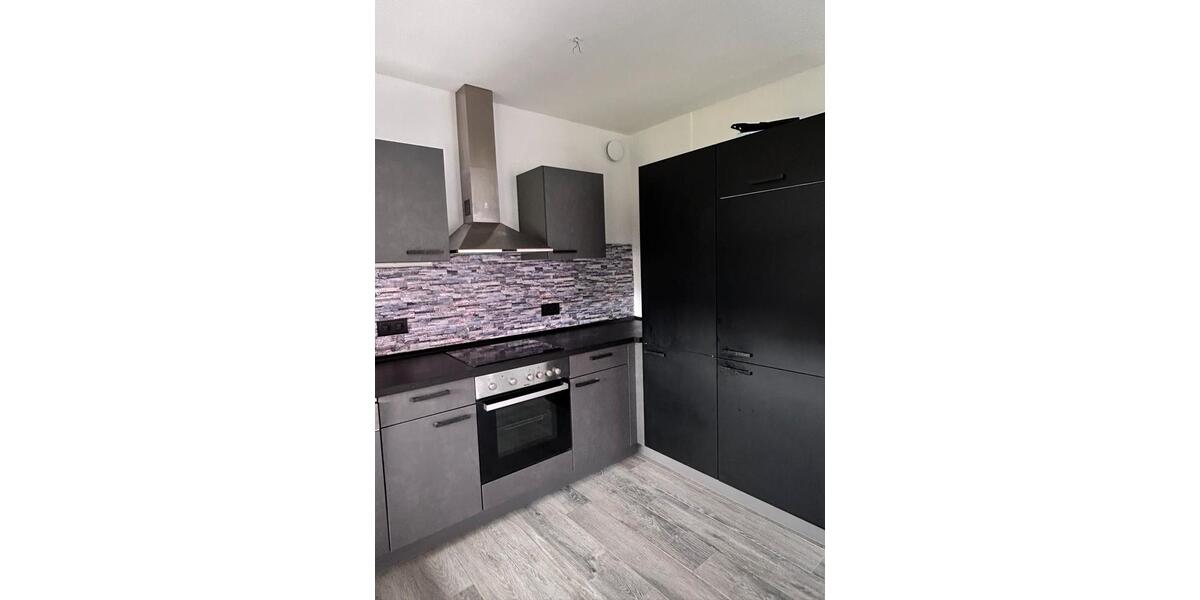 Dachgeschoßwohnung Fellbach - 4 Zimmer, 100 m&sup2;, 1.200&euro; | Angebot:26618472