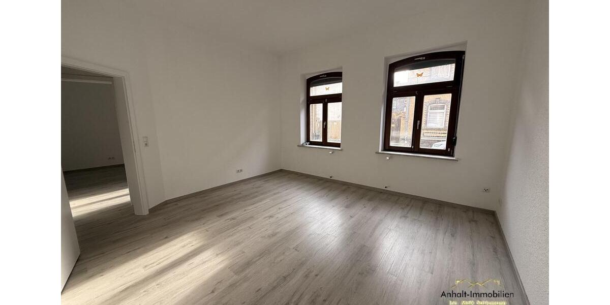 Erdgeschoßwohnung Bitterfeld-Wolfen Bitterfeld - 2 Zimmer, 56 m&sup2;, 392&euro; | Angebot:25589743